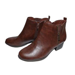 Unisa Brown Leather Ankle Boots size 8